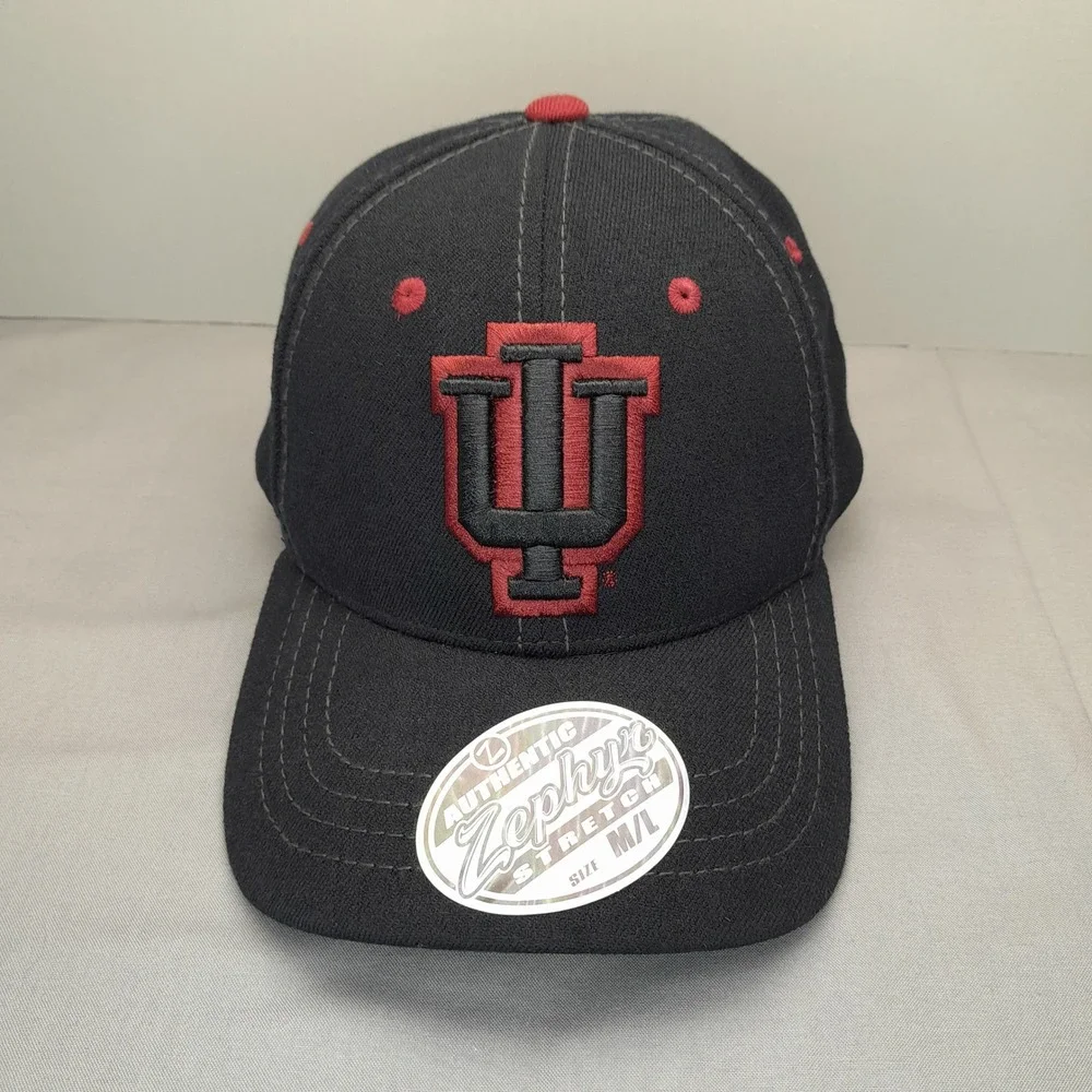 Zephyr Indiana University Hoosiers IU Hat Mens M/L Stretch Fit Charcoal Grey Cap